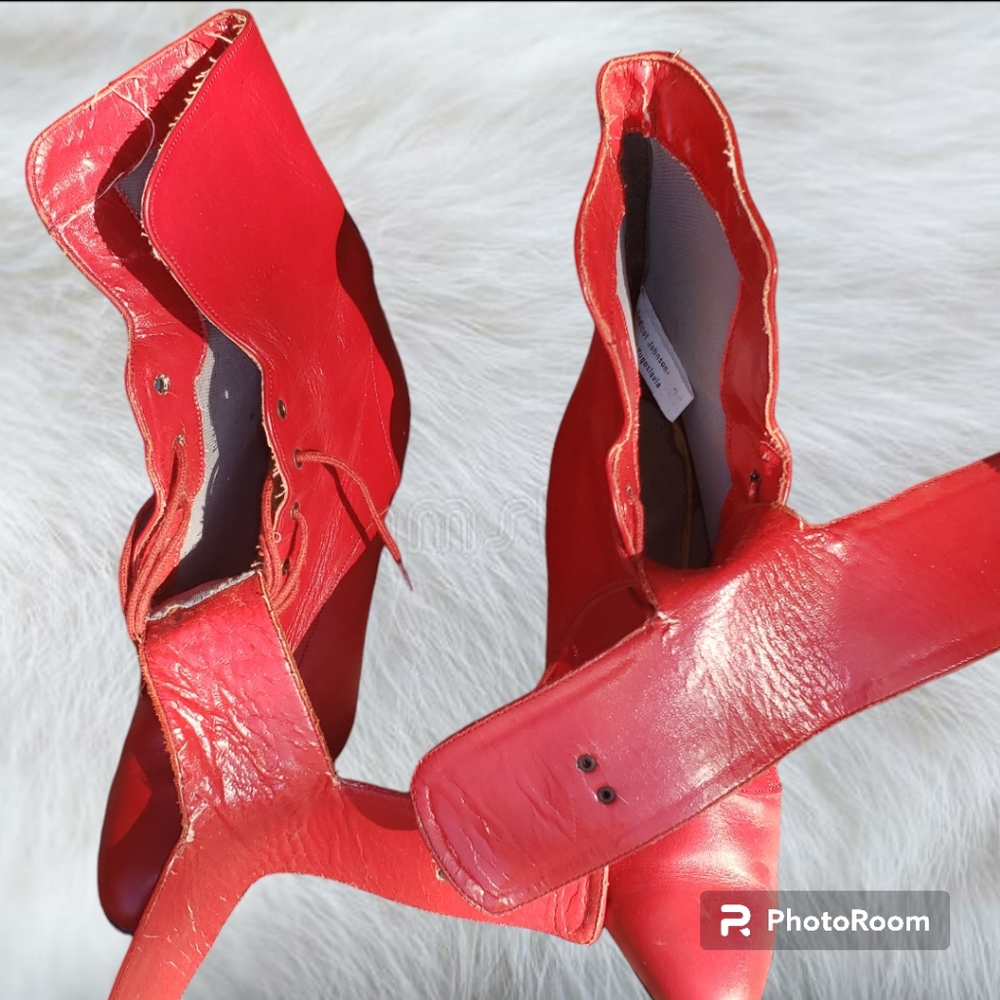 Vintage Red High heel ankle boots - Picture 15 of 15